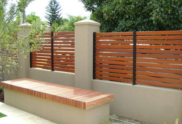 Pagar tembok bata ekspos